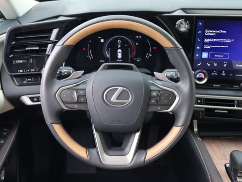 Used 2024 Lexus RX 350 Premium Plus w/ Convenience Package FWD image 17