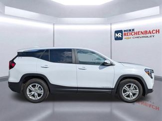 Used 2023 GMC Terrain SLE FWD video 3