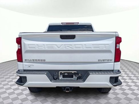 Used 2022 Chevrolet Silverado 1500 Custom RWD image 5