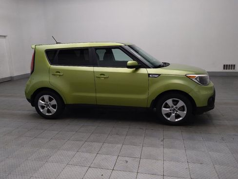 Used 2017 Kia Soul image 11