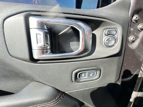 Used 2021 Jeep Wrangler Unlimited Rubicon image 23