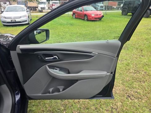 Used 2018 Chevrolet Impala LT w/ LT Convenience Package FWD image 36