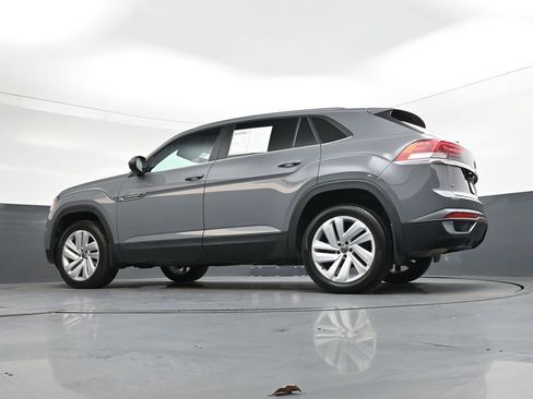 Used 2022 Volkswagen Atlas Cross Sport SE w/ Panoramic Sunroof Package image 39