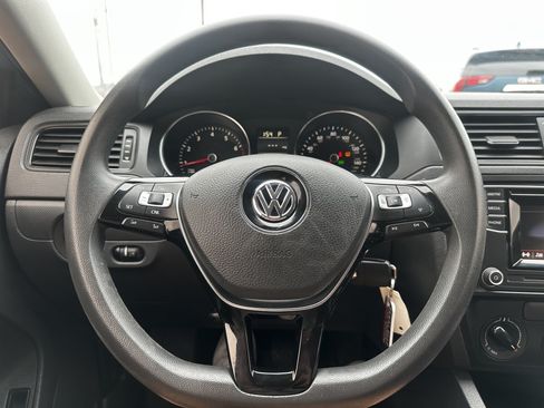 Used 2016 Volkswagen Jetta S FWD image 14