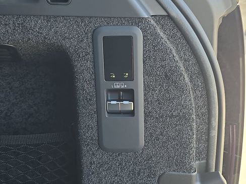 New 2026 Land Rover Range Rover SE AWD/4WD image 14