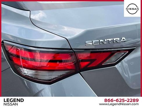 Used 2023 Nissan Sentra S FWD image 11