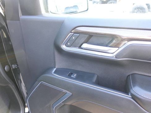 Used 2024 Chevrolet Silverado 1500 RST image 33