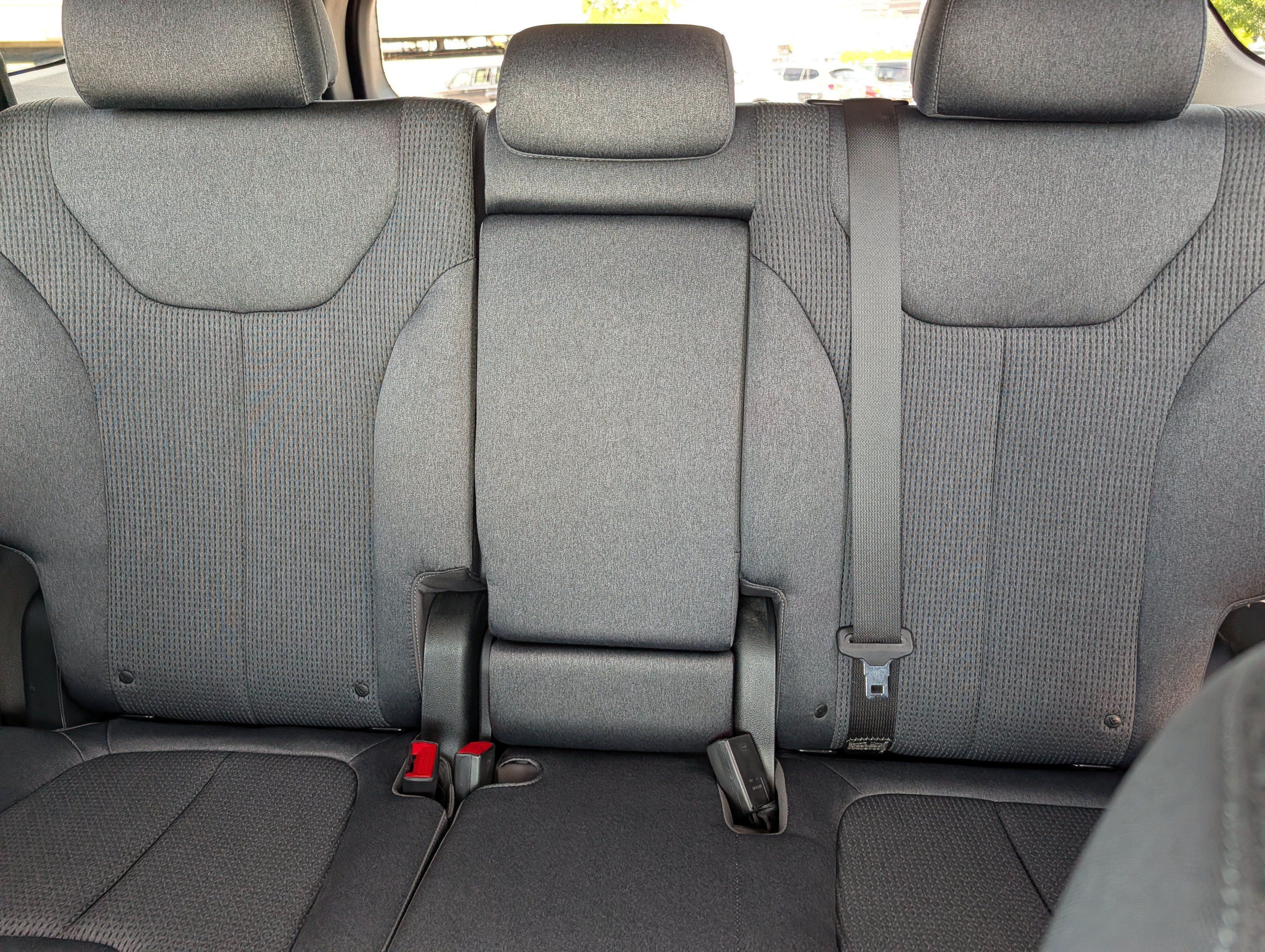 Used 2022 Hyundai Santa Fe SE FWD image 13