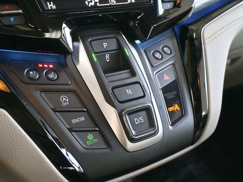 Used 2025 Honda Odyssey Elite image 27