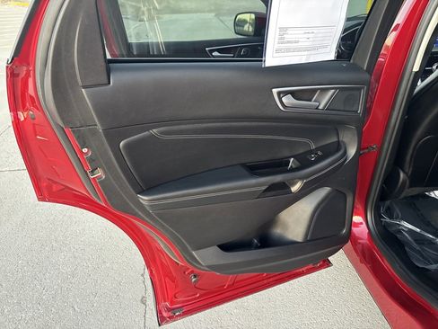 Used 2020 Ford Edge Titanium w/ Equipment Group 301A image 28