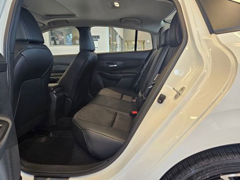 New 2026 Nissan Sentra SR w/ SR Premium Package FWD image 27