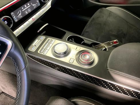 Used 2022 Genesis GV70 3.5T Sport w/ Sport Prestige Package AWD/4WD image 17