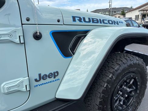 Used 2023 Jeep Wrangler Unlimited Rubicon 4xe AWD/4WD image 34