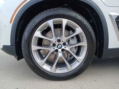 New 2026 BMW X5 xDrive50e AWD/4WD image 5