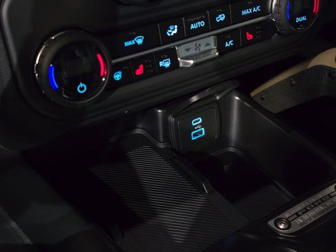 New 2025 Ford Bronco Badlands w/ Sasquatch Package image 30