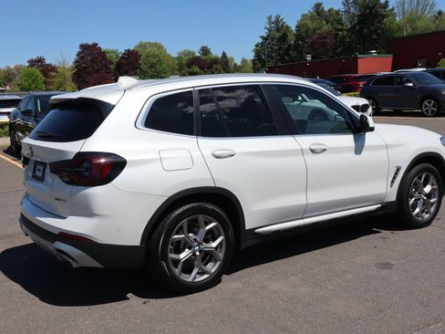 Used 2024 BMW X3 xDrive30i w/ Premium Package AWD/4WD image 7