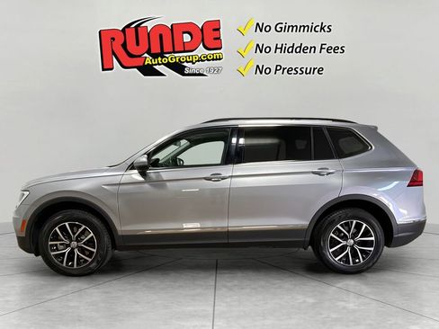 Used 2021 Volkswagen Tiguan SE image 2