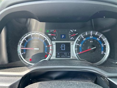 Used 2018 Toyota 4Runner SR5 Premium AWD/4WD image 8