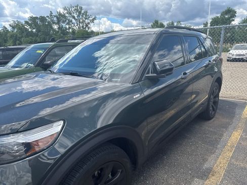Used 2023 Ford Explorer ST-Line w/ Class IV Trailer Tow Package AWD/4WD image 22