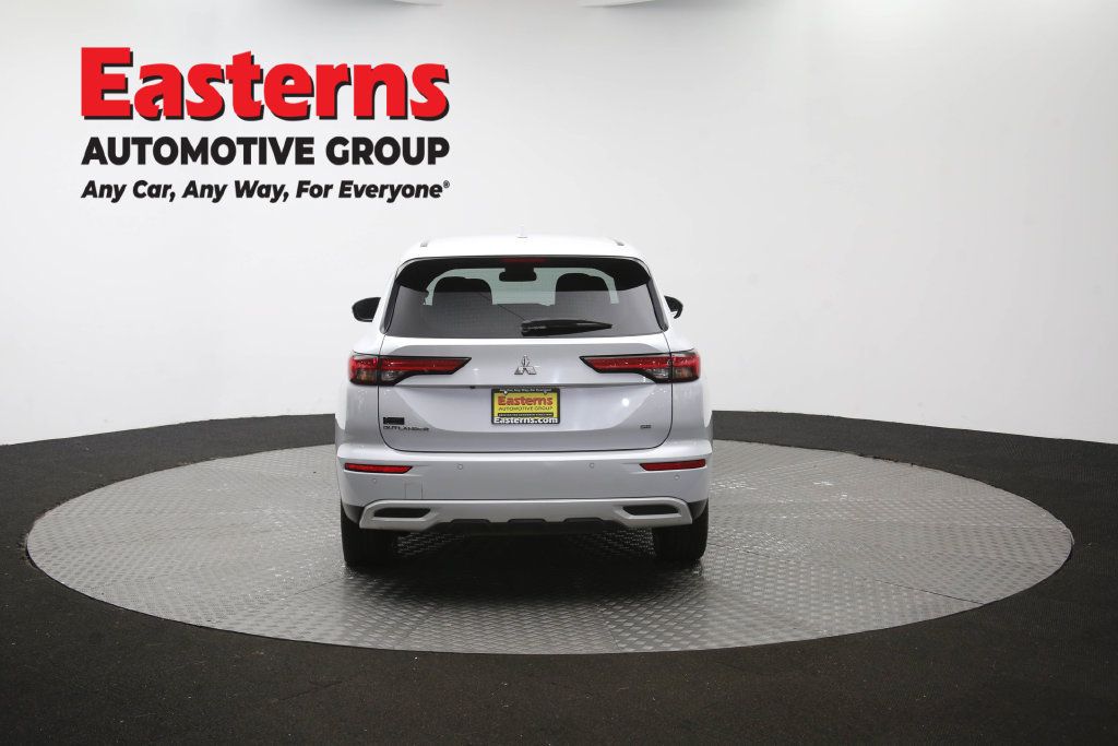 Used 2024 Mitsubishi Outlander SE FWD image 40