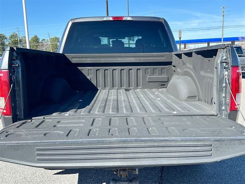 Certified 2017 Ford F150 XL w/ Equipment Group 101A Mid image 16