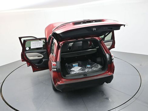 New 2026 Subaru Forester Premium AWD/4WD image 30