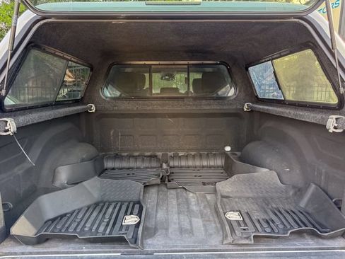Used 2015 RAM 1500 Laramie w/ Convenience Group AWD/4WD image 27