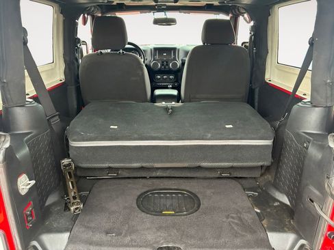 Used 2016 Jeep Wrangler Sport image 18