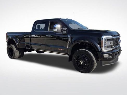 Used 2025 Ford F450 Platinum w/ Platinum Plus Package AWD/4WD image 1