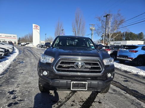 Certified 2023 Toyota Tacoma SR5 image 9