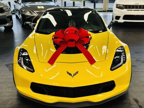 Used 2016 Chevrolet Corvette Z06 w/ 3LZ Preferred Equipment Group RWD image 19
