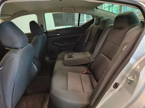 Used 2023 Nissan Altima 2.5 S FWD image 12