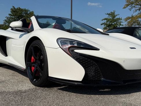Used 2015 McLaren 650S Spider RWD image 13