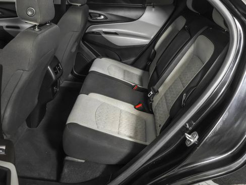 Used 2022 Chevrolet Equinox LS image 34