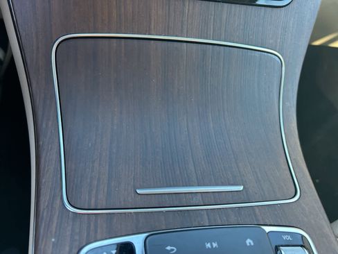 Used 2022 Mercedes-Benz GLC 300 image 37