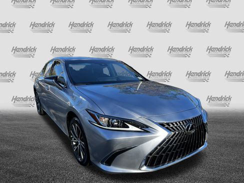 New 2025 Lexus ES 350 w/ Premium Package image 2