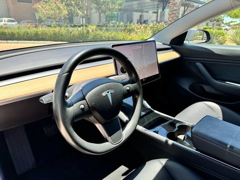Used 2019 Tesla Model 3 Long Range AWD/4WD image 8