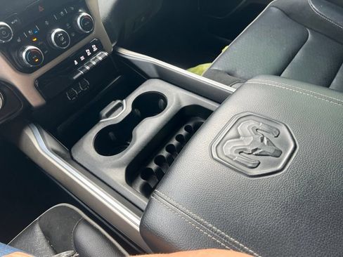 Used 2021 RAM 1500 Laramie AWD/4WD image 19