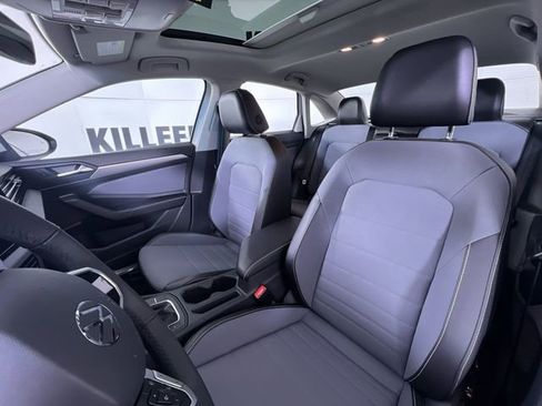 New 2026 Volkswagen Jetta SE image 11