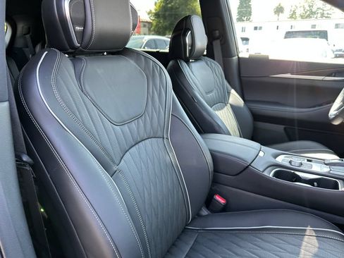 Used 2026 INFINITI QX60 Autograph w/ Dark Cargo Package AWD/4WD image 17