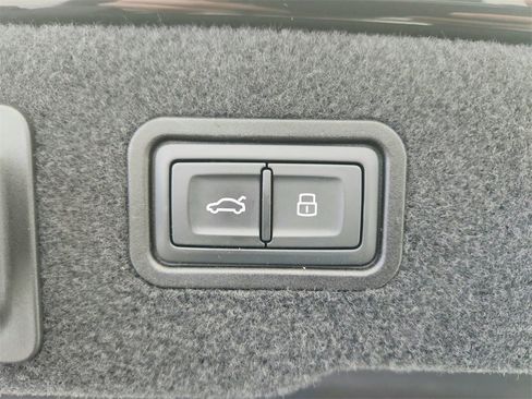 Used 2019 Audi A8 L 3.0T w/ Executive Package image 30