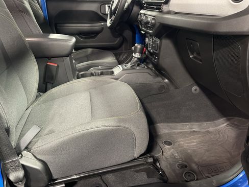 Used 2024 Jeep Gladiator Sport image 14