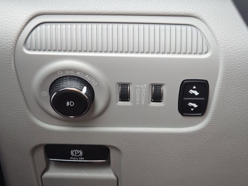 Used 2022 Jeep Wagoneer Series I w/ Convenience Group I AWD/4WD image 25