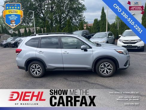 Used 2023 Subaru Forester Premium AWD/4WD image 3