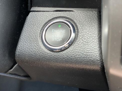 Used 2021 Ford Expedition Max XLT RWD image 25