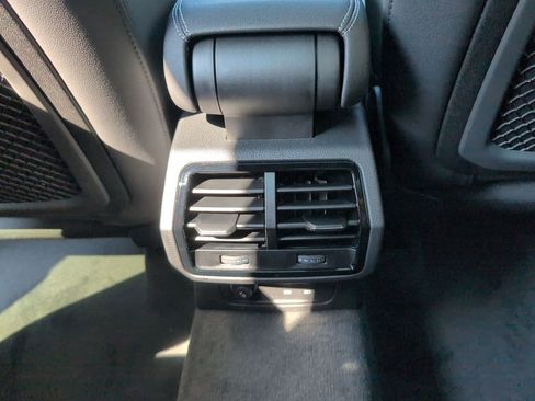 New 2025 Audi Q3 2.0T Premium image 13