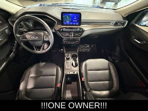 Used 2020 Ford Escape Titanium image 18