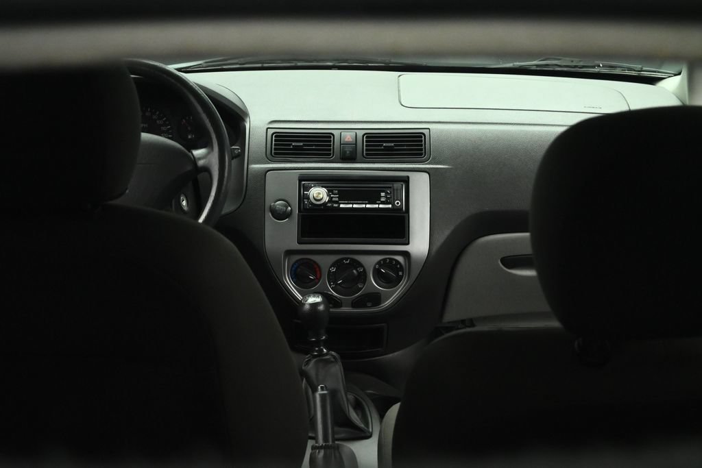 Used 2007 Ford Focus S FWD image 43