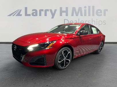 New 2025 Nissan Altima 2.5 SR w/ SR Premium Package