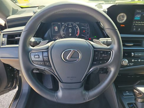 Used 2022 Lexus ES 350 w/ Accessory Package FWD image 15